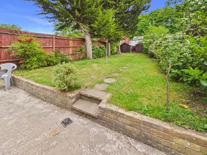 REAR GARDEN- click for photo gallery